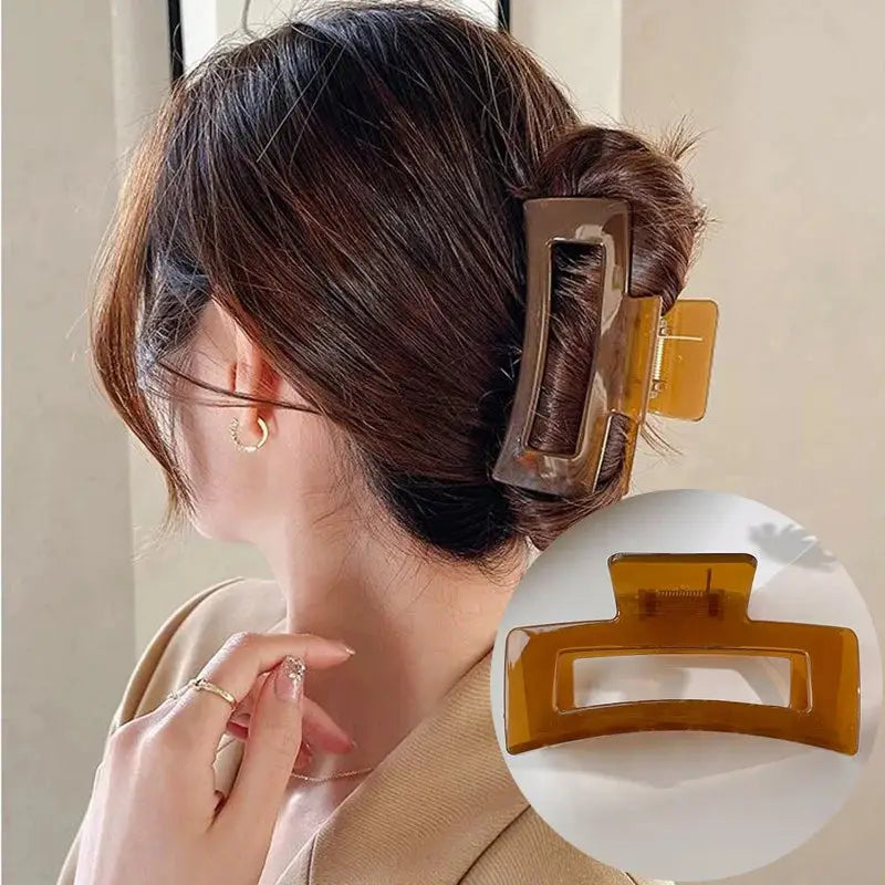 Woman with brown jelly matte hairpin